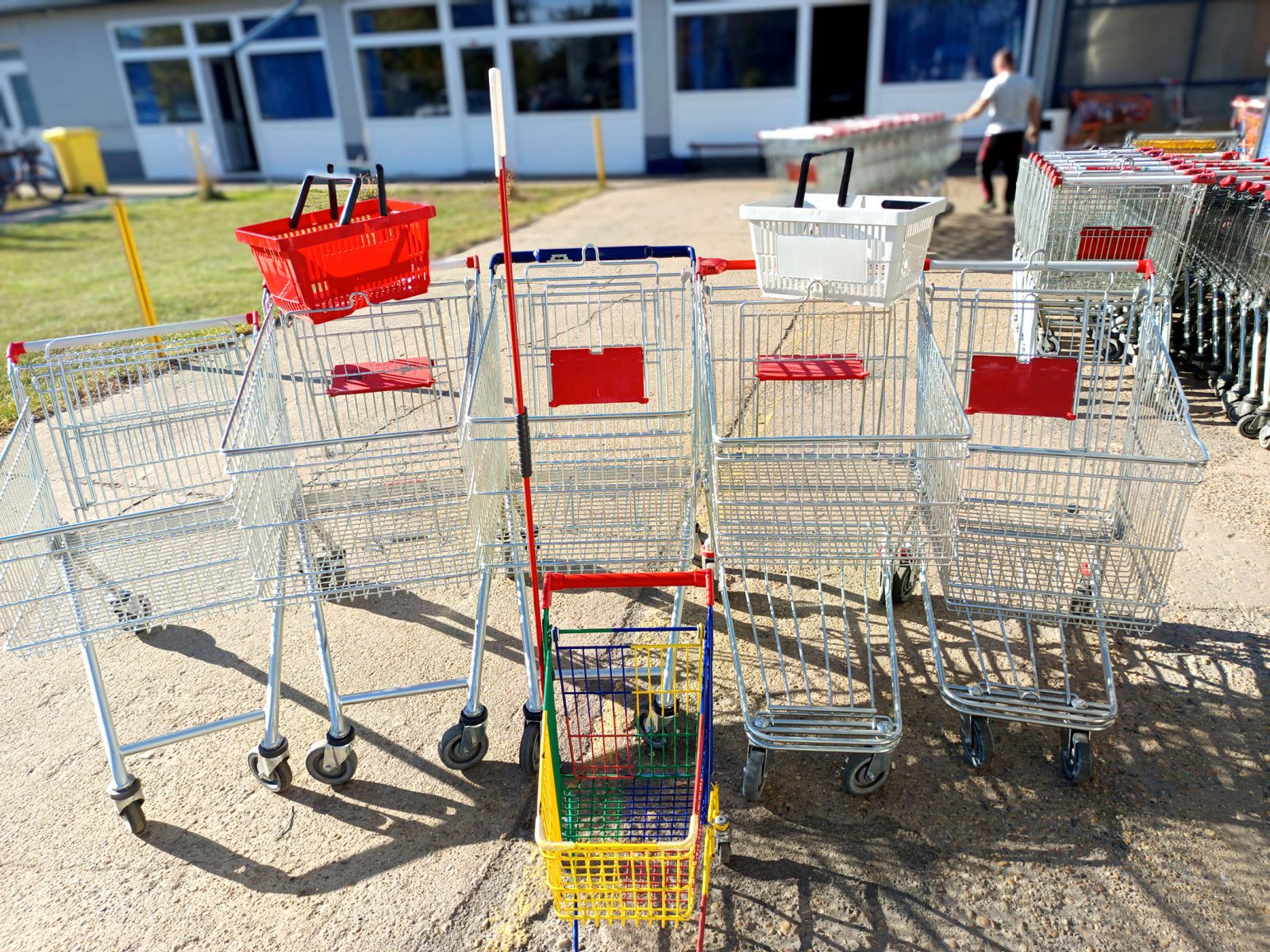 banner Shopping carts banner Shopping carts - New, Used and refurbished shopping trolley